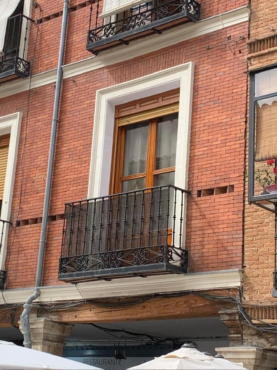 Calle Mayor Alcalá de Henares Exterior photo